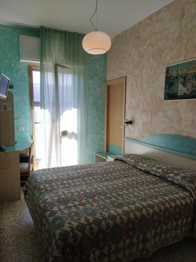 Hotel Prestigio 切塞纳蒂科 外观 照片