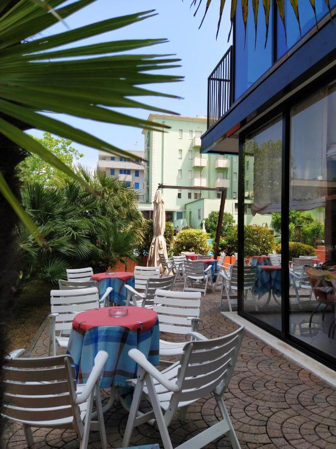 Hotel Prestigio 切塞纳蒂科 外观 照片