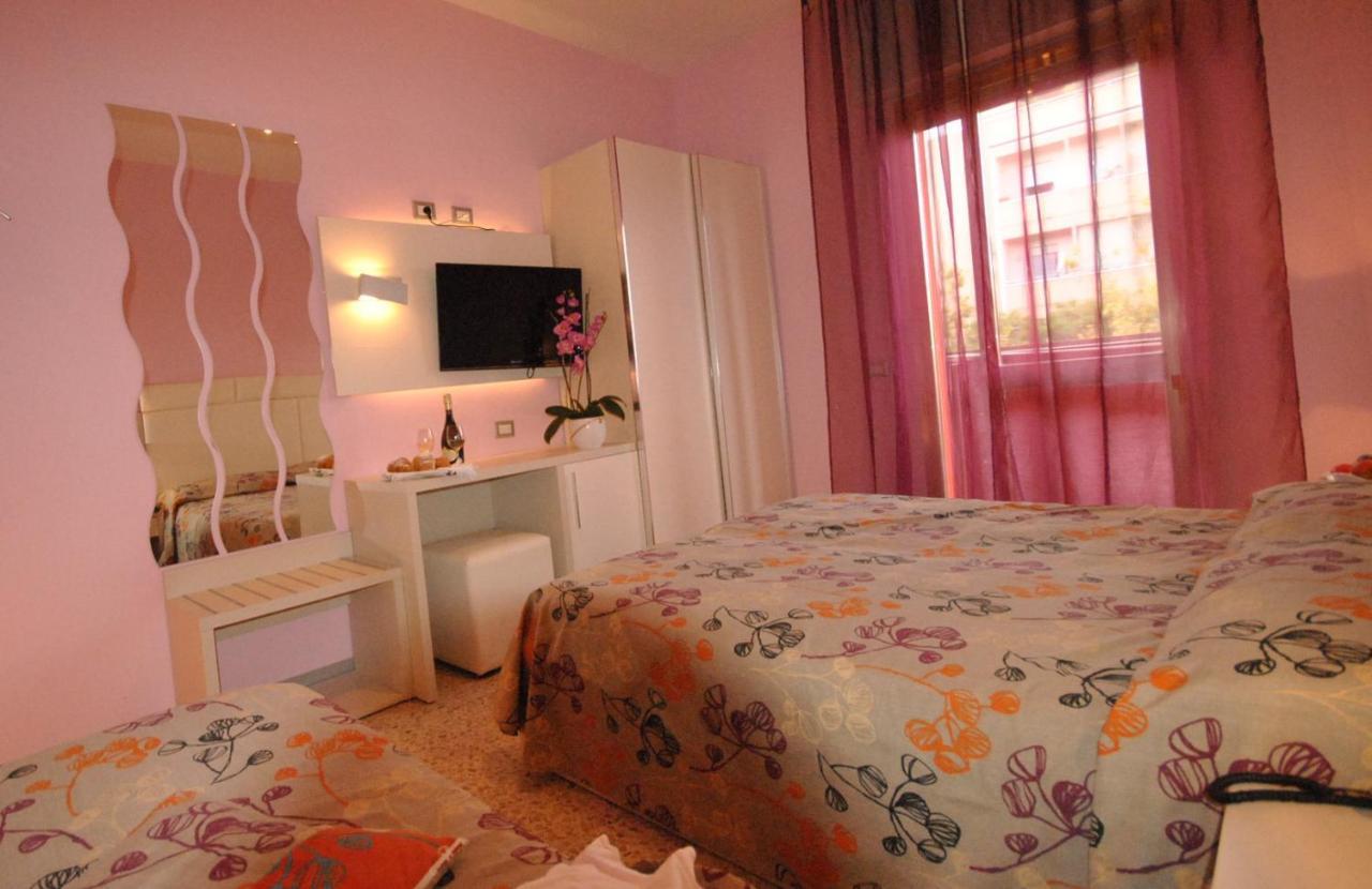 Hotel Prestigio 切塞纳蒂科 外观 照片